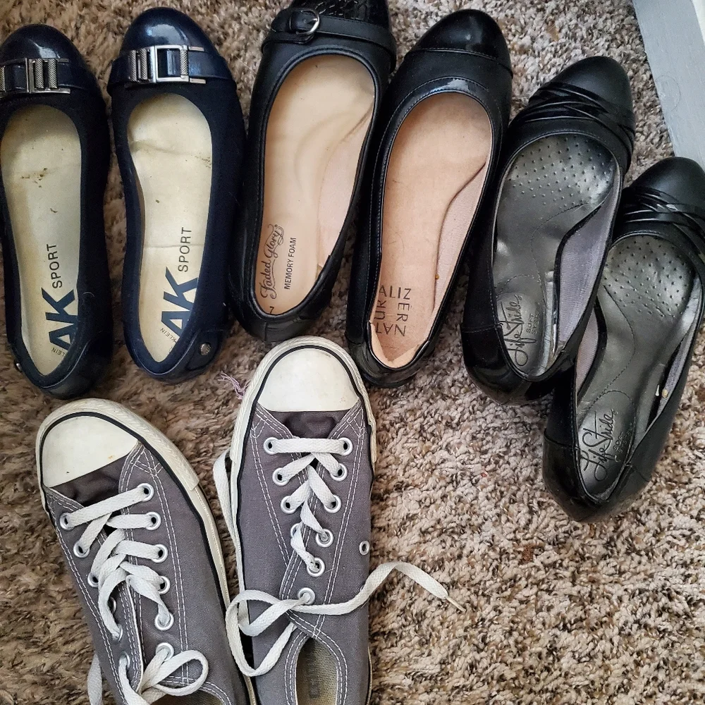 Shoes - Picture 2 of 4